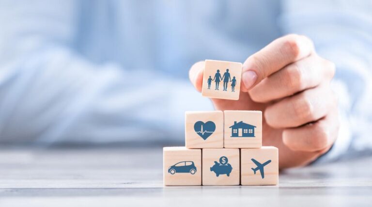 Seguros de vida para personas de la tercera edad en Colombia