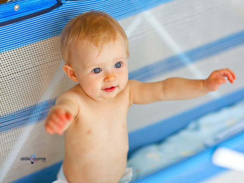 ¿Qué son los corrales plegables para bebés?