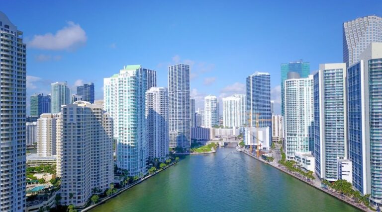 Invertir en bienes raíces en Miami