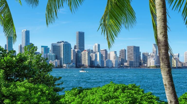 Invertir en Finca Raíz en Miami: Tips para el Éxito