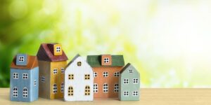 Identifica oportunidades inmobiliarias en zonas emergentes con alto crecimiento.