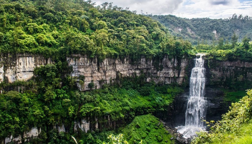 Hidden Waterfalls Bogotá
