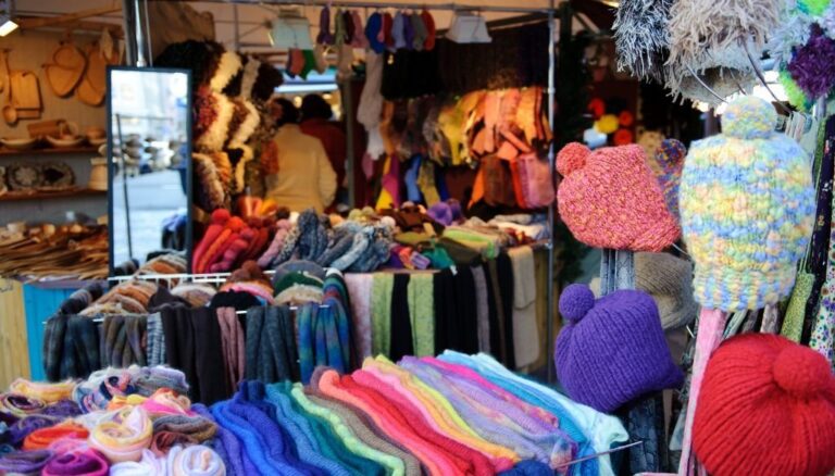 Markets and Bazaars in Bogotá